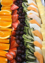Load image into Gallery viewer, Seasonal Fruit Platter