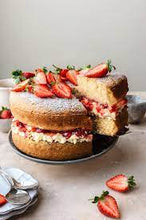 Load image into Gallery viewer, Fresh Cream Gateau